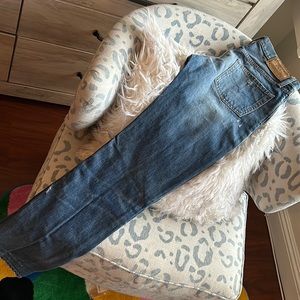 Women’s Ralph Lauren Denim Jeans, blue denim, distressed look. Size 27